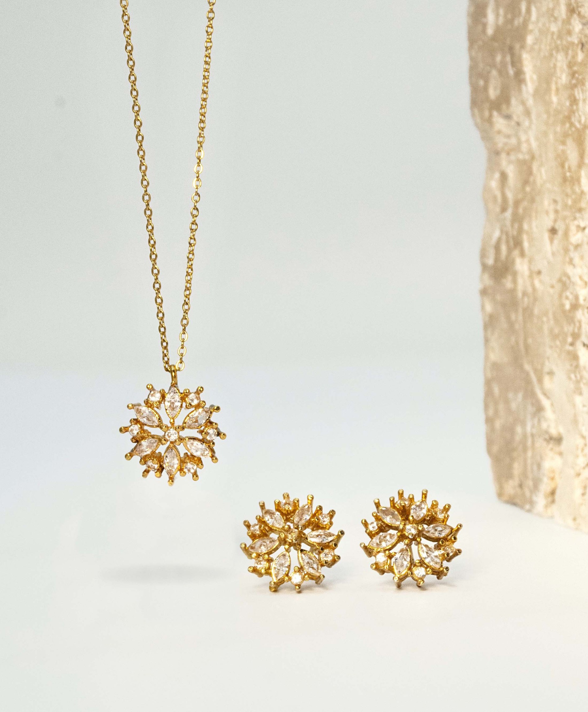 Elara Pendant Set Elara Pendant Set