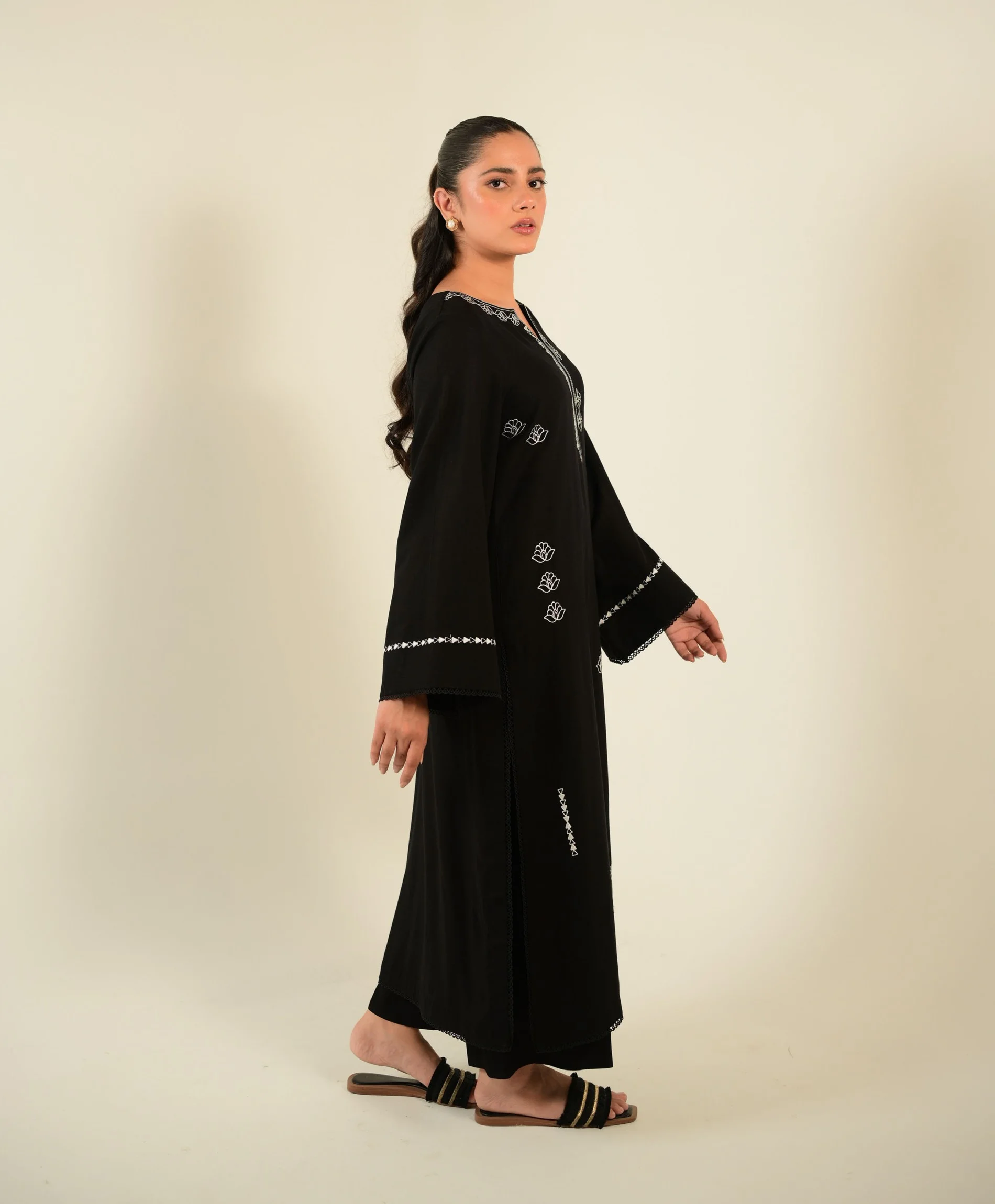 Mehwar Classic Black & White Embroidered Set | Tabasha Wear